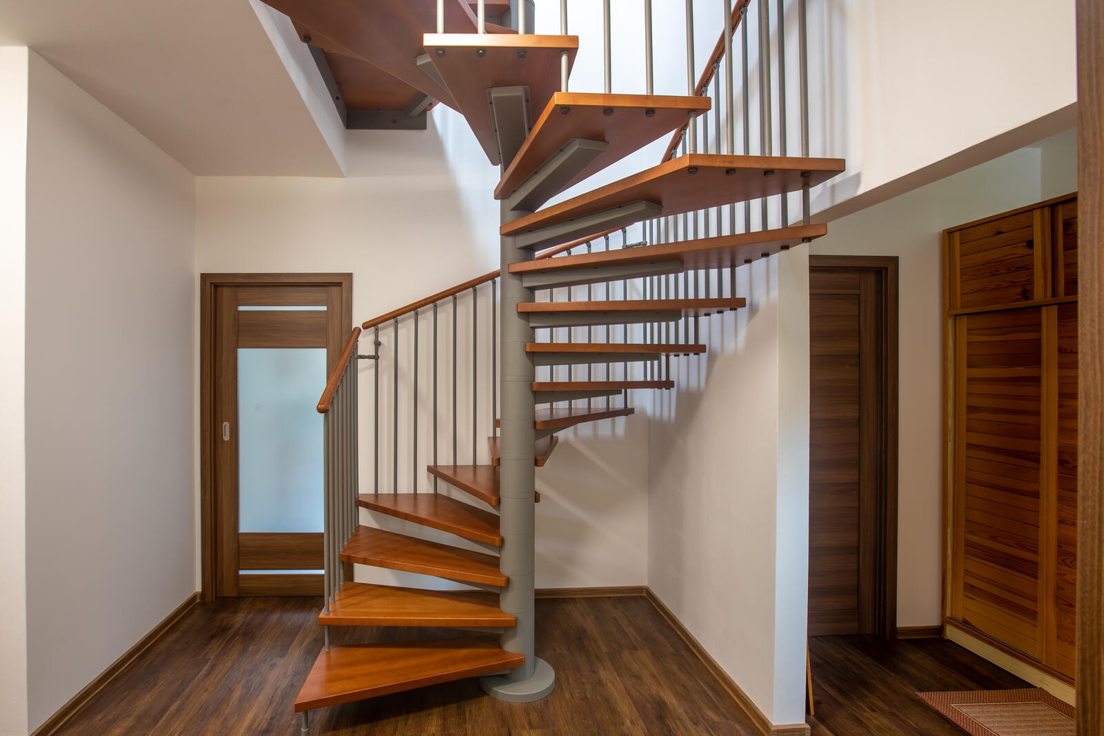 Schodiště Spine SQ