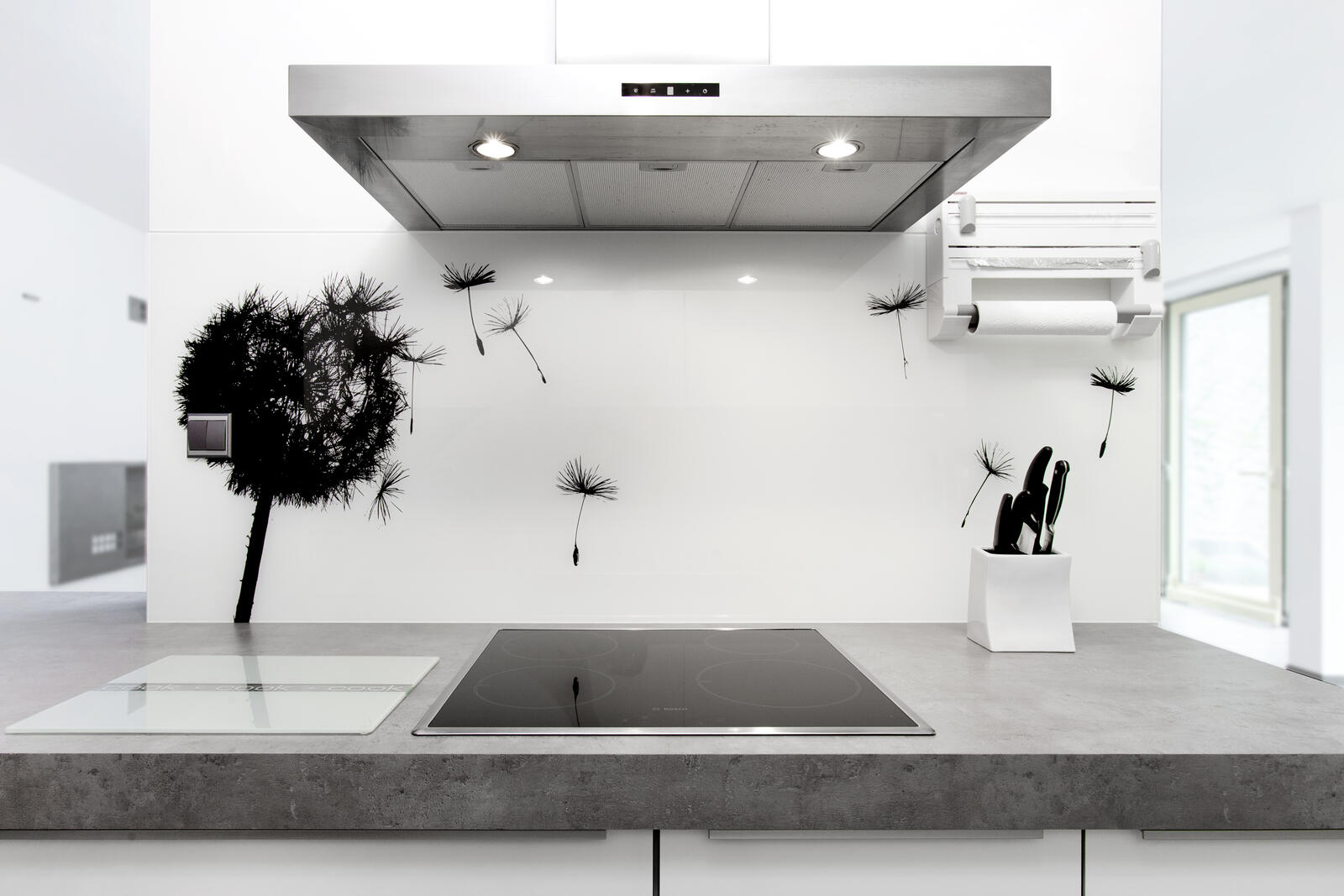 Grafosklo za kuchyňskou linkou